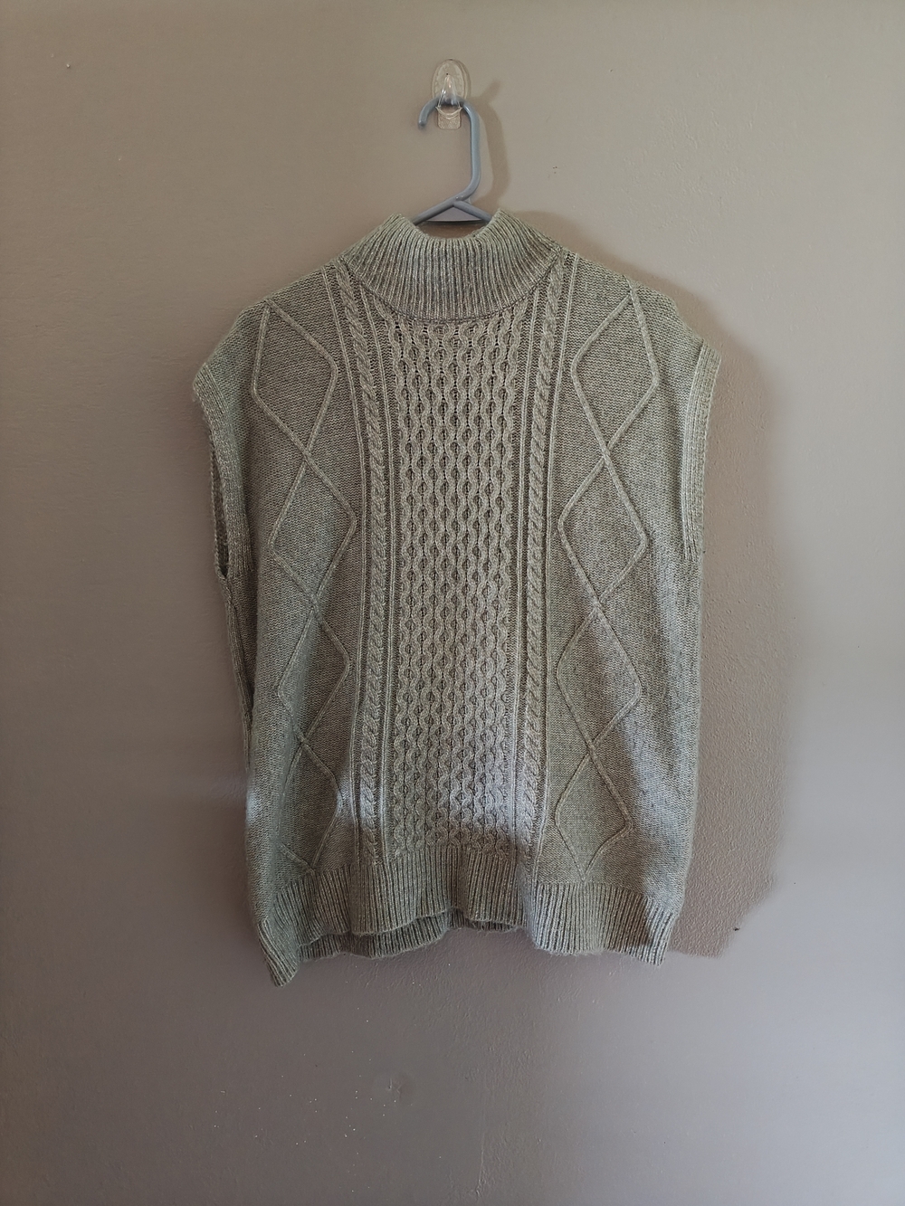Sleeveless Cable Knit Turtleneck Sweater - Light Sage